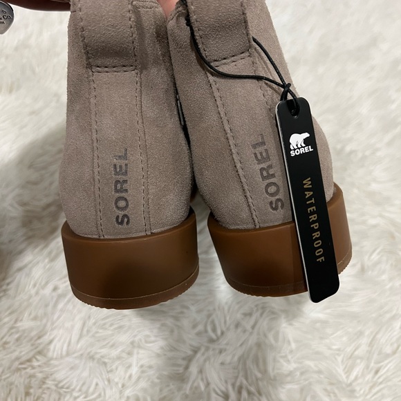 Sorel Emelie II Chelsea Boots - NWT - size 8.5 - Picture 5 of 7